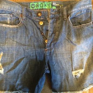 Roxy torn denim shorts, size 3